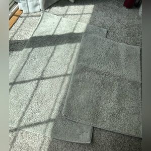 Grey bath mats